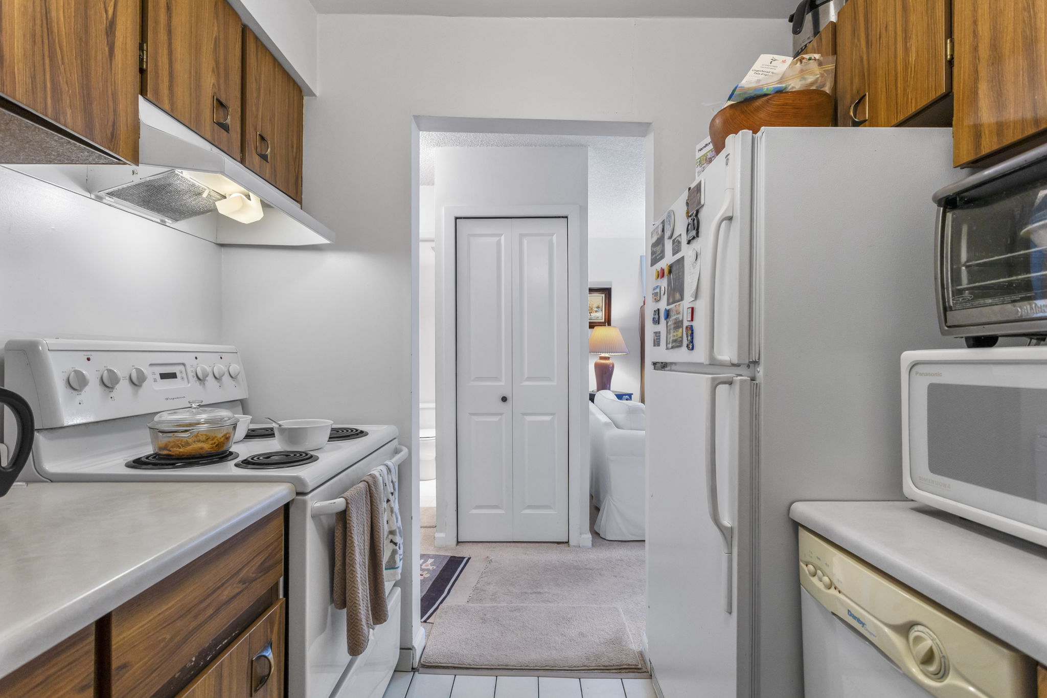 #403 - 2119 Bellevue Avenue